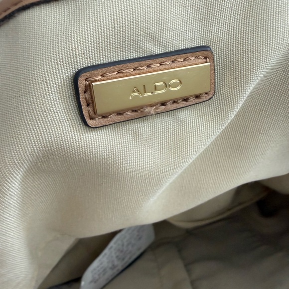 Floral Lined Tan Leather Handbag - Picture 5 of 9